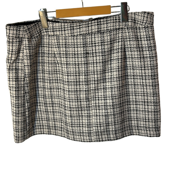 H&M Black and White Mini Skirt - Picture 6 of 6